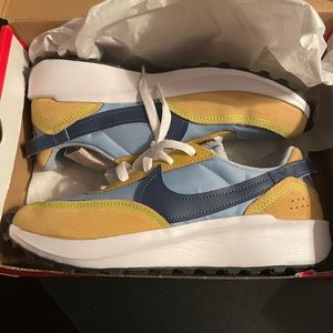 Nike Waffle Debut size 7.5